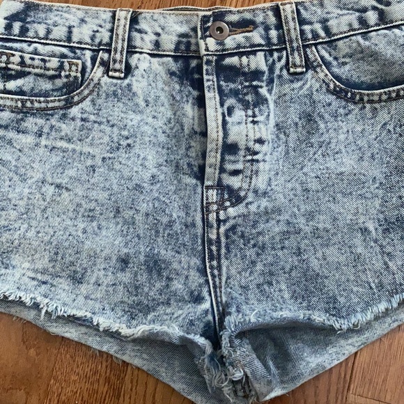 Jean shorts - Picture 2 of 3